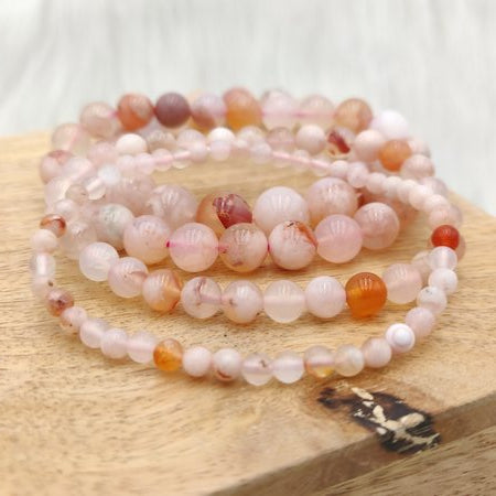 Calcédoine rose - bracelet de perles rondes